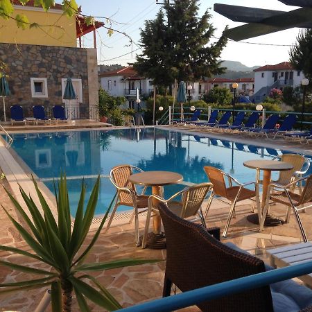 Anaxos Hotel 外观 照片