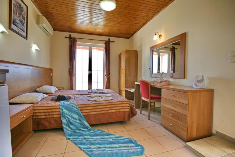 Anaxos Hotel 外观 照片