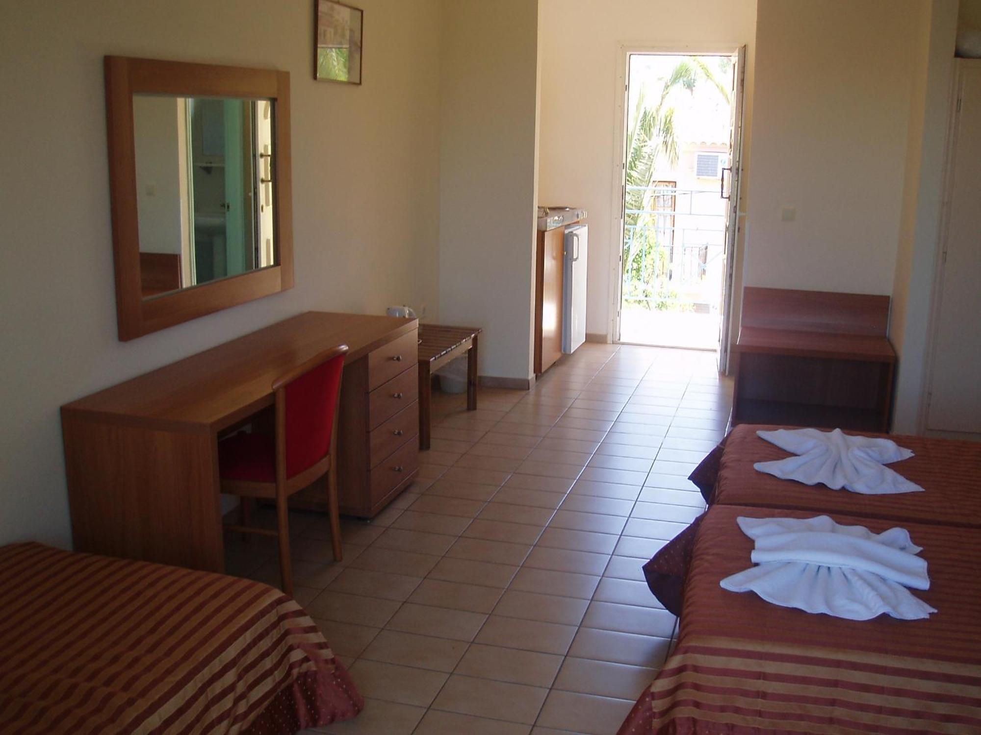 Anaxos Hotel 外观 照片