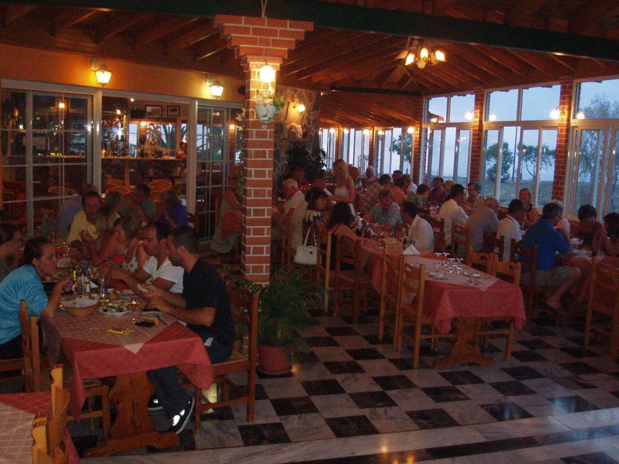Anaxos Hotel 外观 照片