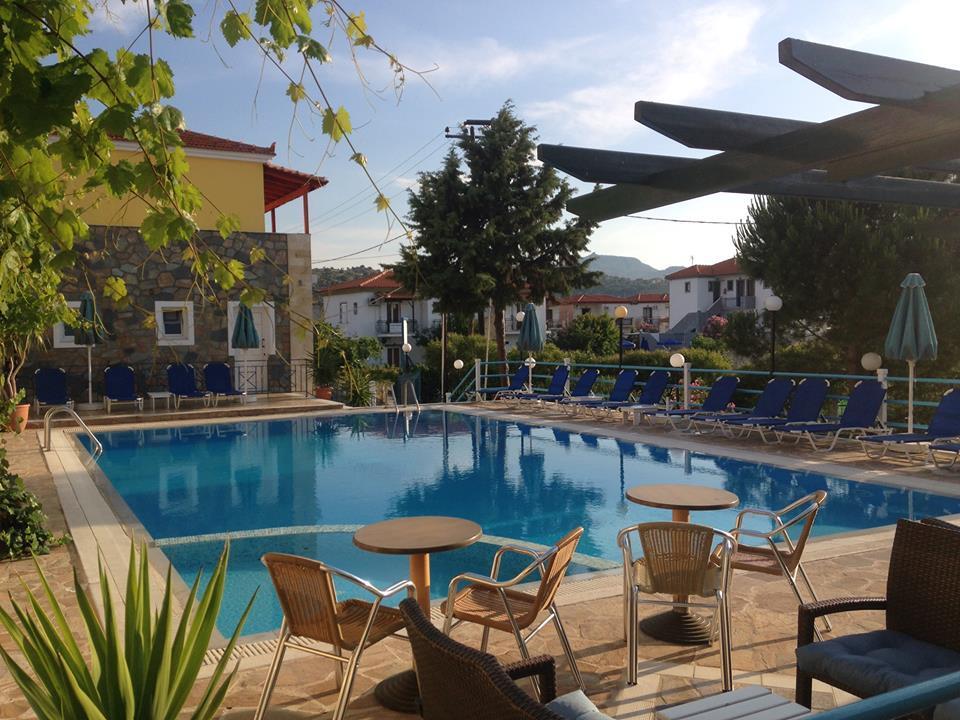 Anaxos Hotel 外观 照片